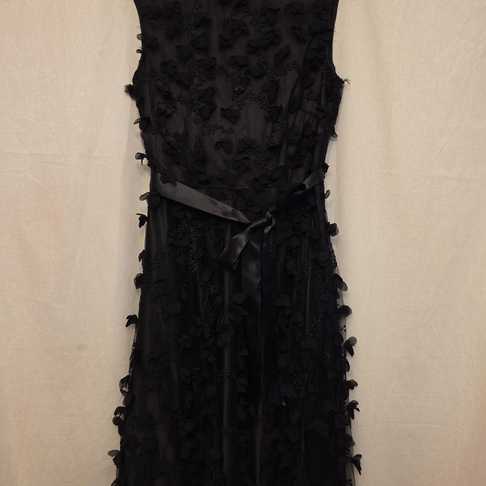 Tahari-Levine Studio Dress Womens 10 Black 3D Floral Beaded‎ Tulle Belted Midi